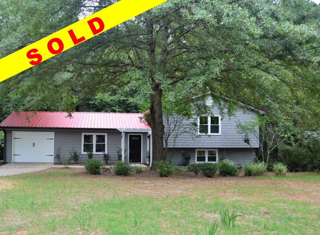 308 Quail Hollow Drive Woodstock, GA 30188