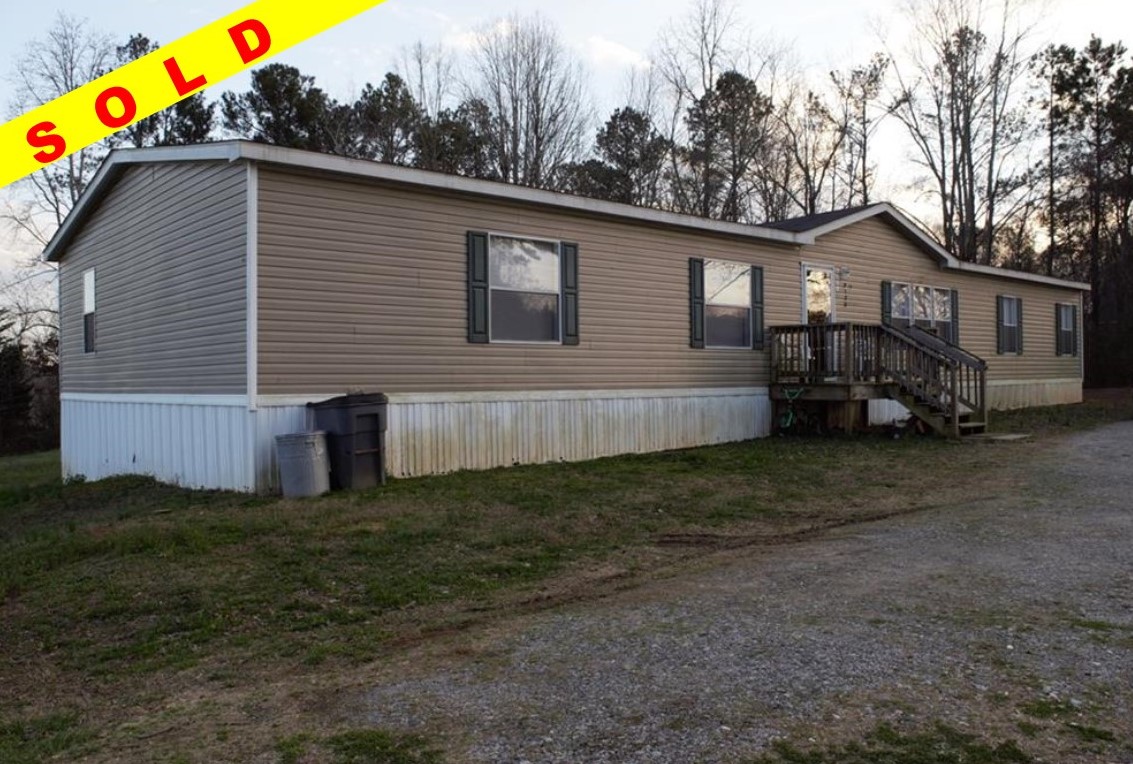 9186 E Cherokee Drive Canton, GA 30115