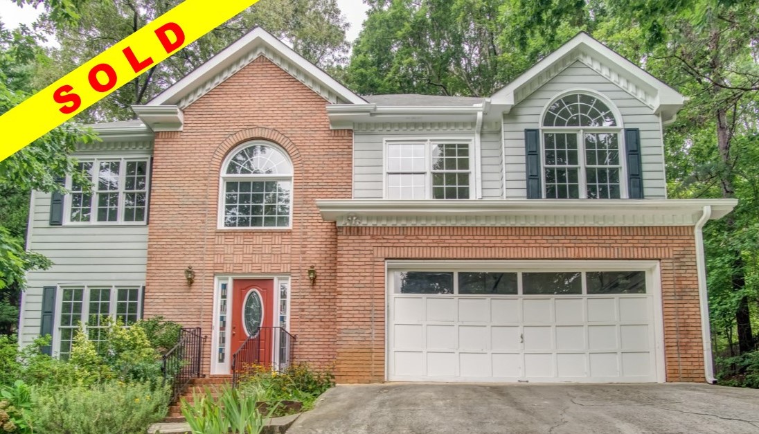 1014 Ashfern Walk Woodstock, GA 30189